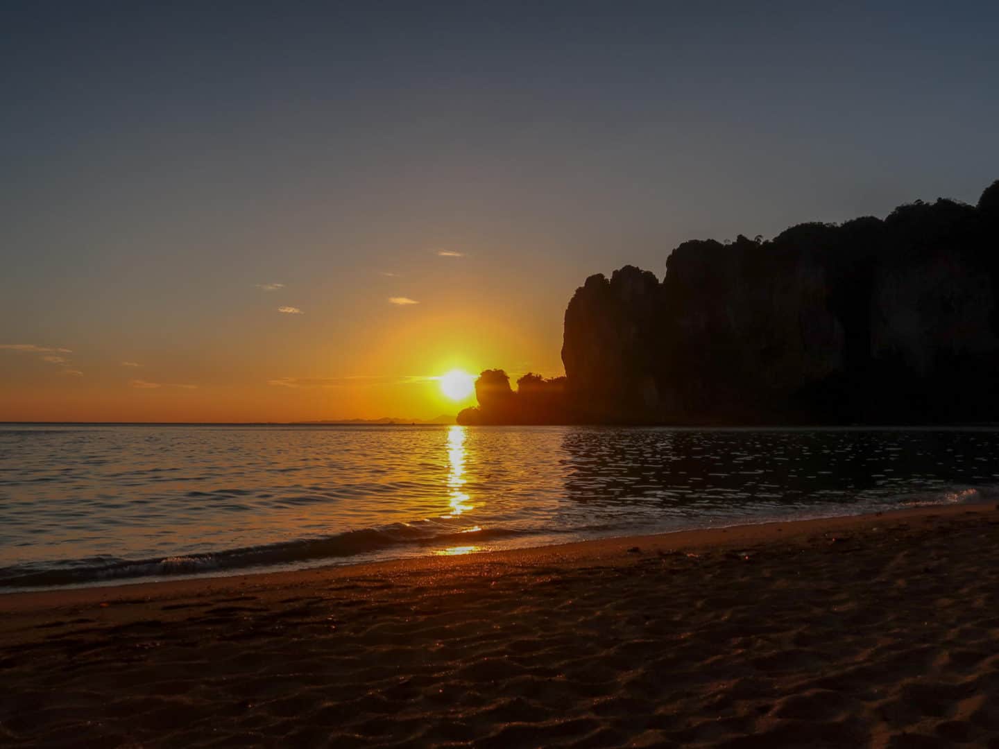 tonsai beach 