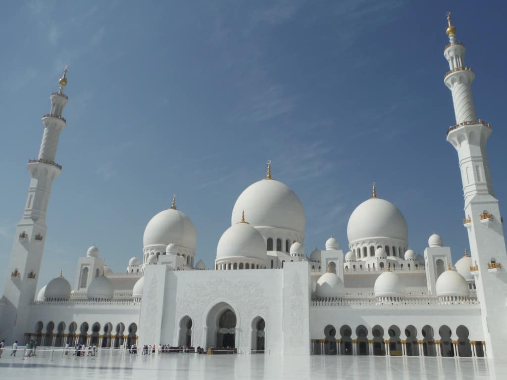 Sheikh Zayed Grand Mosque from Dubai