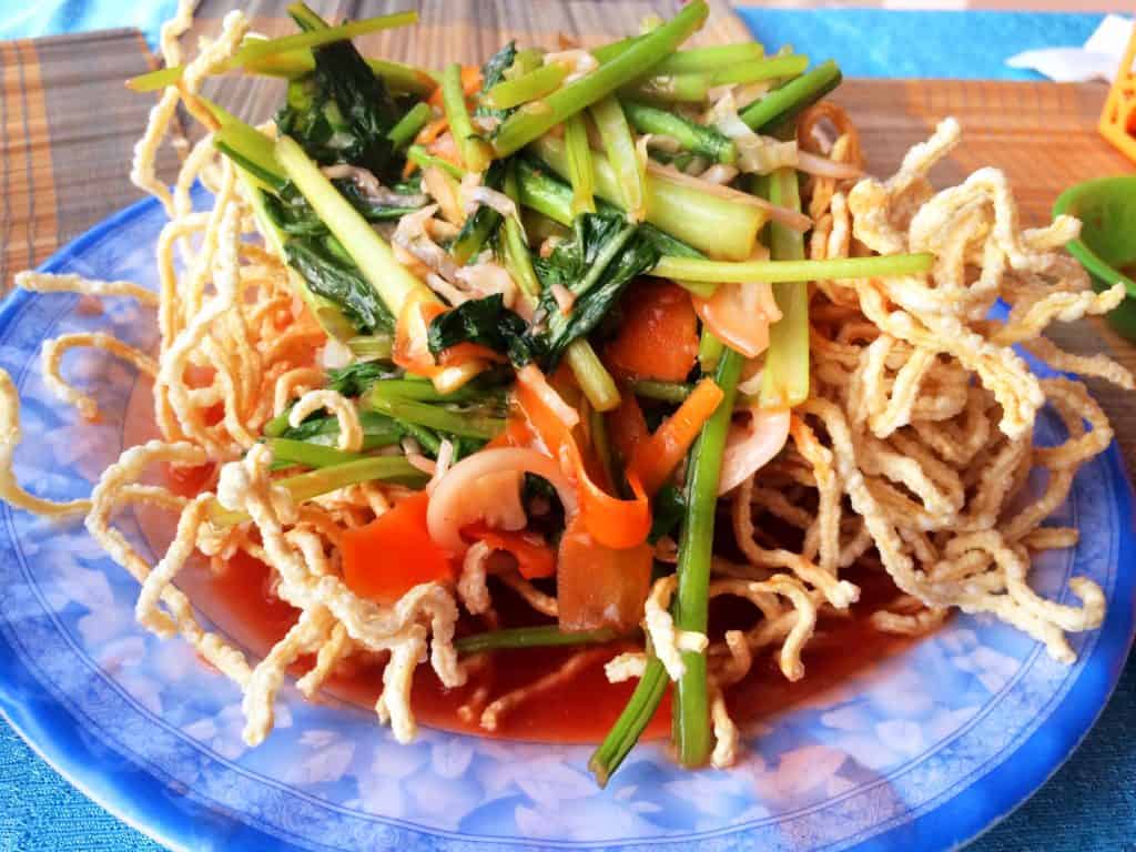 IMG_3292_Fotor - vegetarian in South East Asia Fried Noodles Vietnam