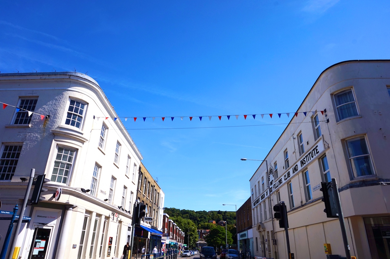 white cliffs of dover from London, Dover High Street - white cliffs of dover from London, Dover High Street