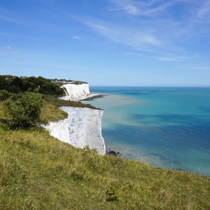 The Wandering Quinn Travel Blog white cliffs of dover from London