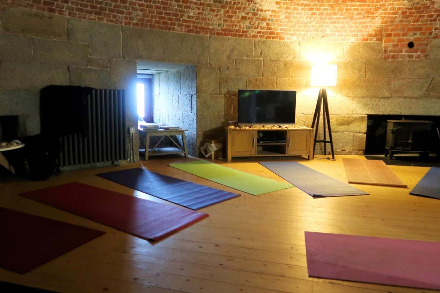 IMG_0349_Fotor - drift retreat jersey yoga surf