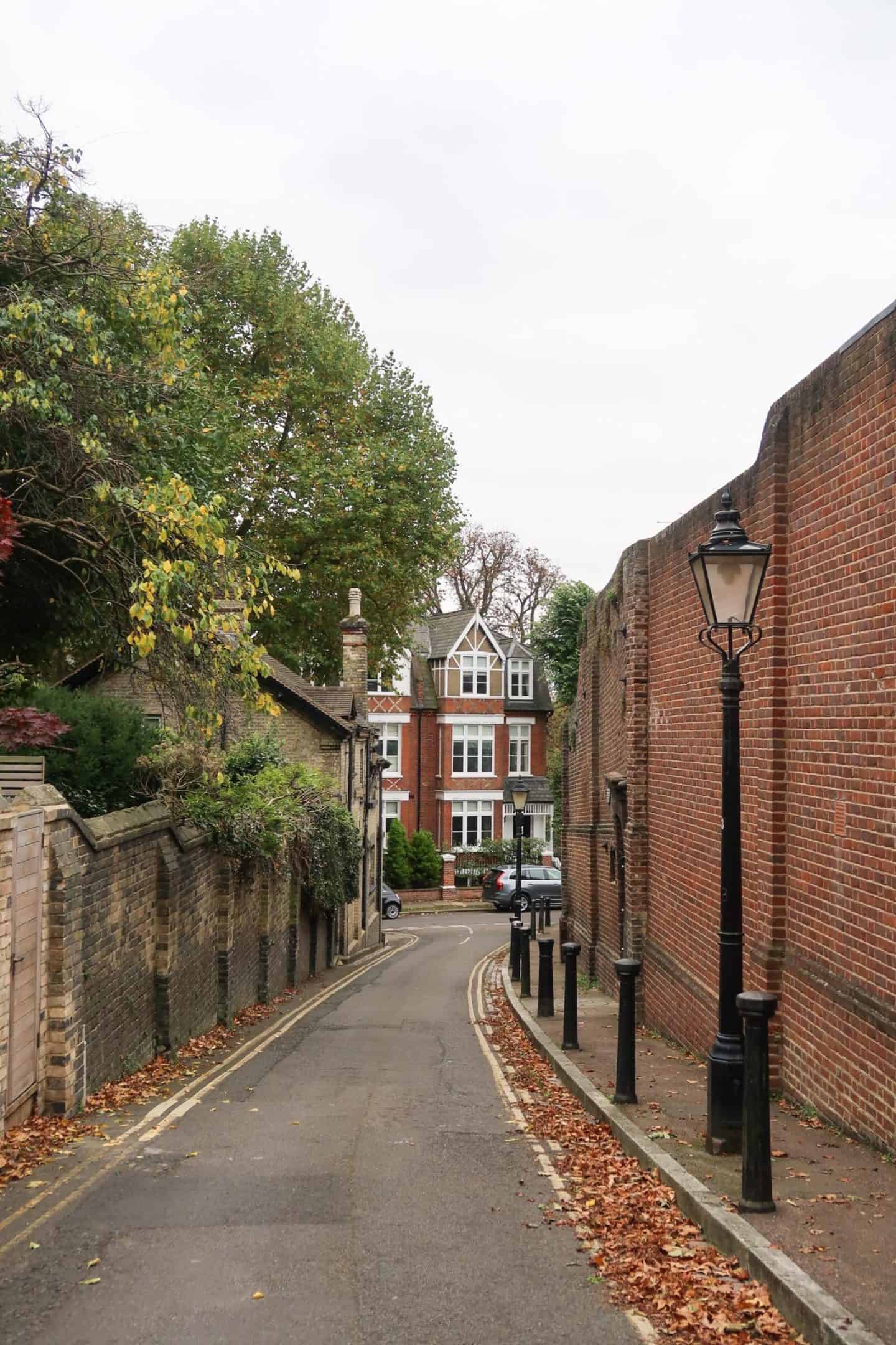 IMG_2190 - hampstead walking guide parish lock up
