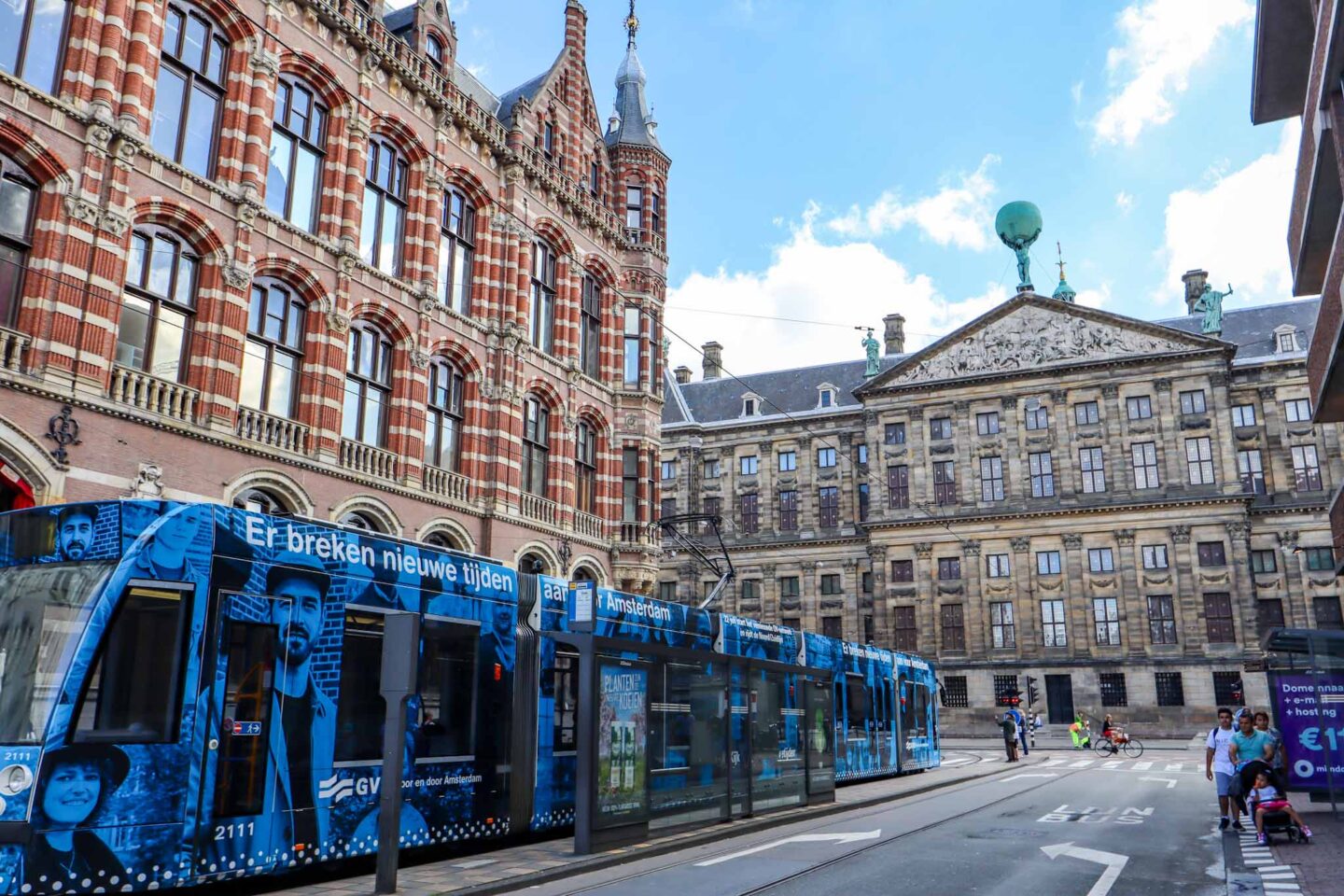 Amsterdam on a budget, tram in Amsterdam city, getting around Amsterdam on a budget - Amsterdam on a budget, tram in Amsterdam city, getting around Amsterdam on a budget