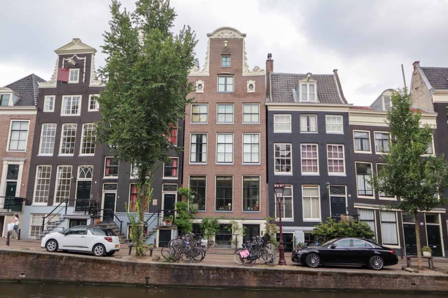 Amsterdam houses - Amsterdam Central to Rijksmuseum, Amsterdam houses