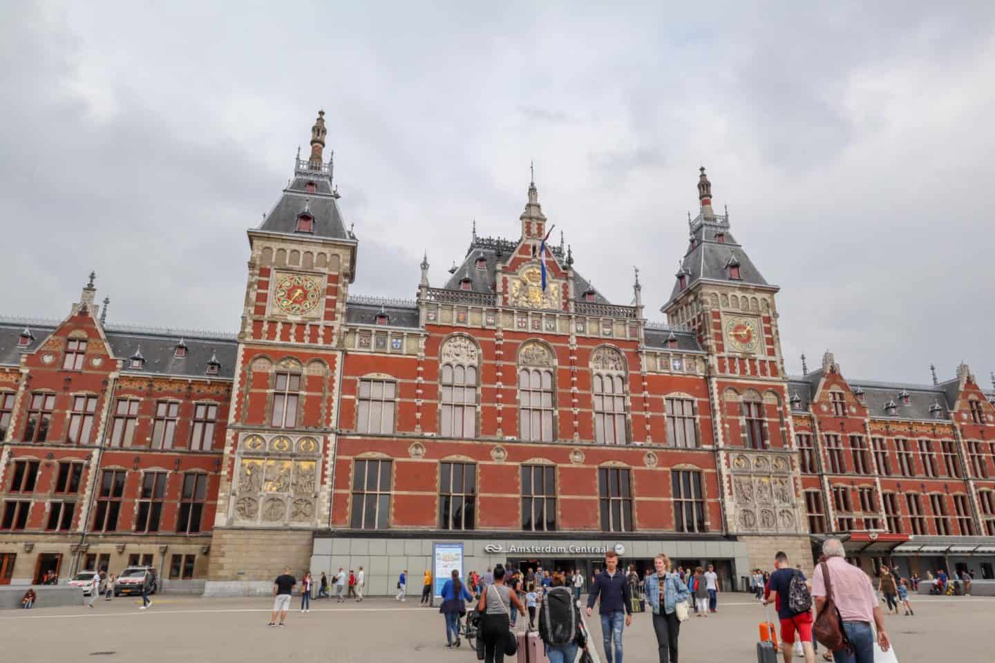 Centraal Station Amsterdam - Amsterdam Central to Rijksmuseum