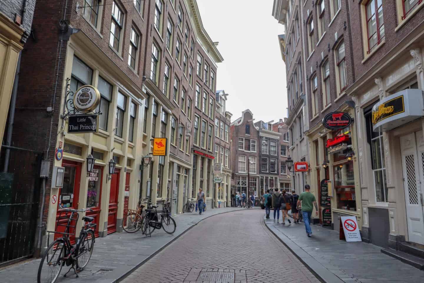Zeedijk Amsterdam - Amsterdam Central to Rijksmuseum, Amsterdam zeedijk street