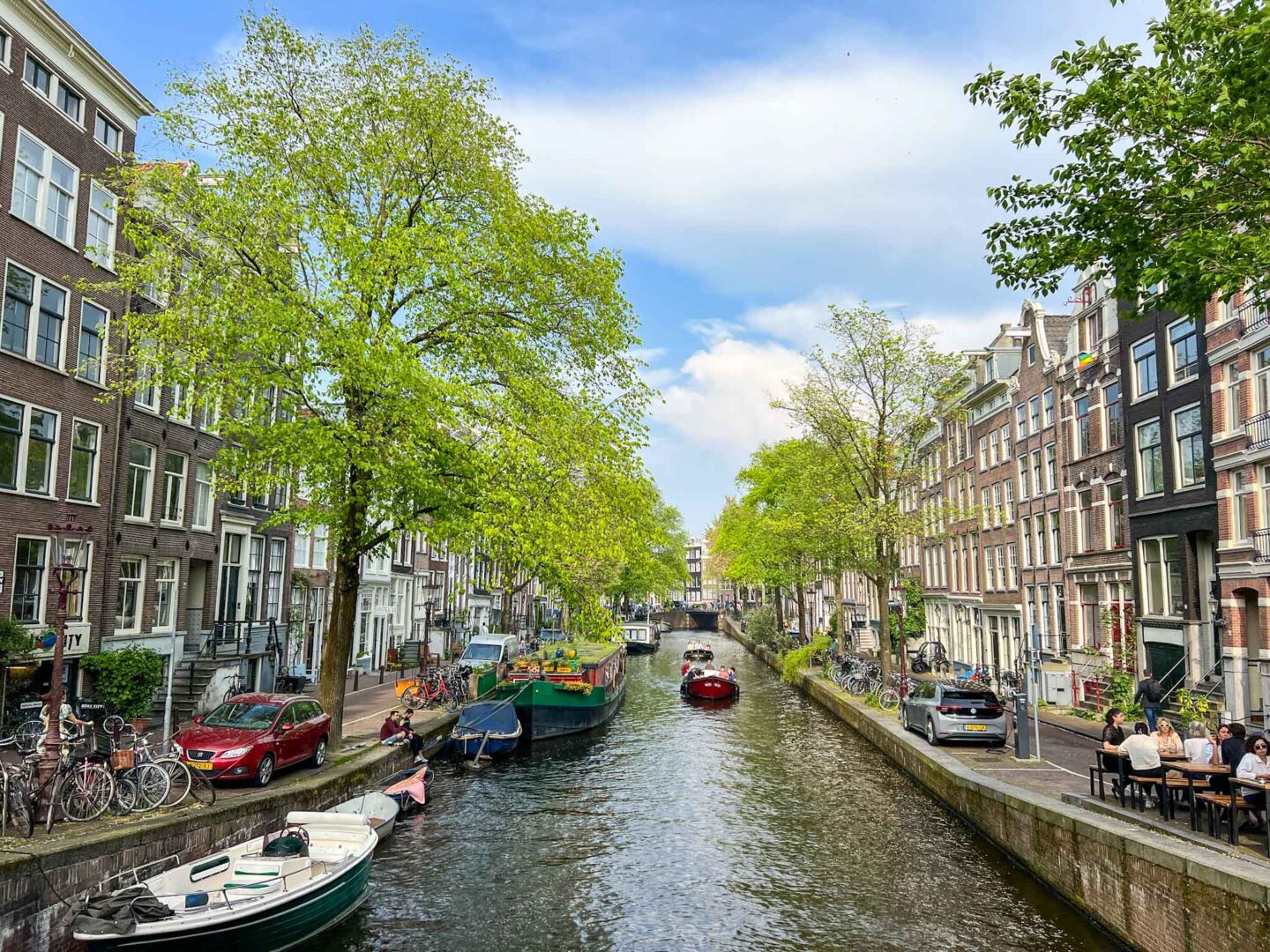 Amsterdam solo travel, Amsterdam canal in Spring - Amsterdam solo travel, Amsterdam canal in Spring