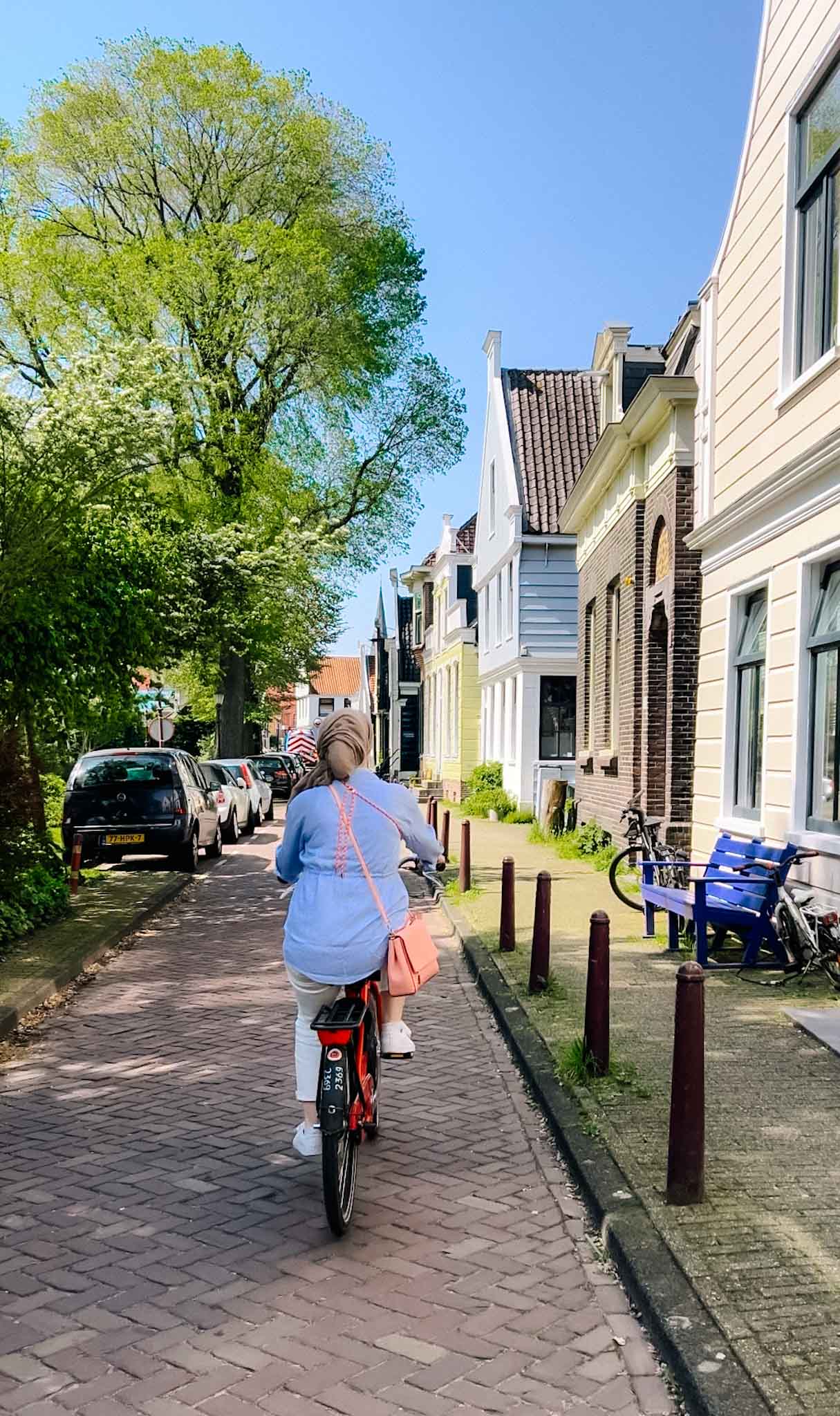 Amsterdam solo travel, Ellie biking in Amsterdam Noord - Amsterdam solo travel, Ellie biking in Amsterdam Noord