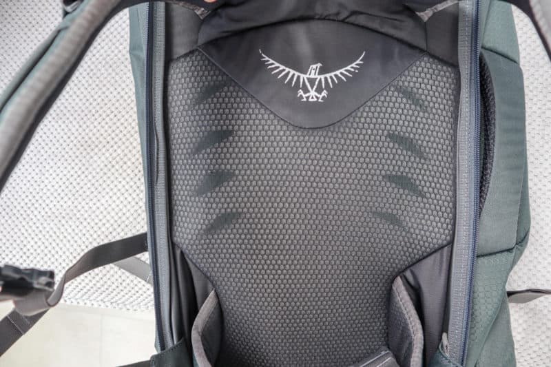 Osprey Backpack Farpoint 70L - =buying a backpack for travelling