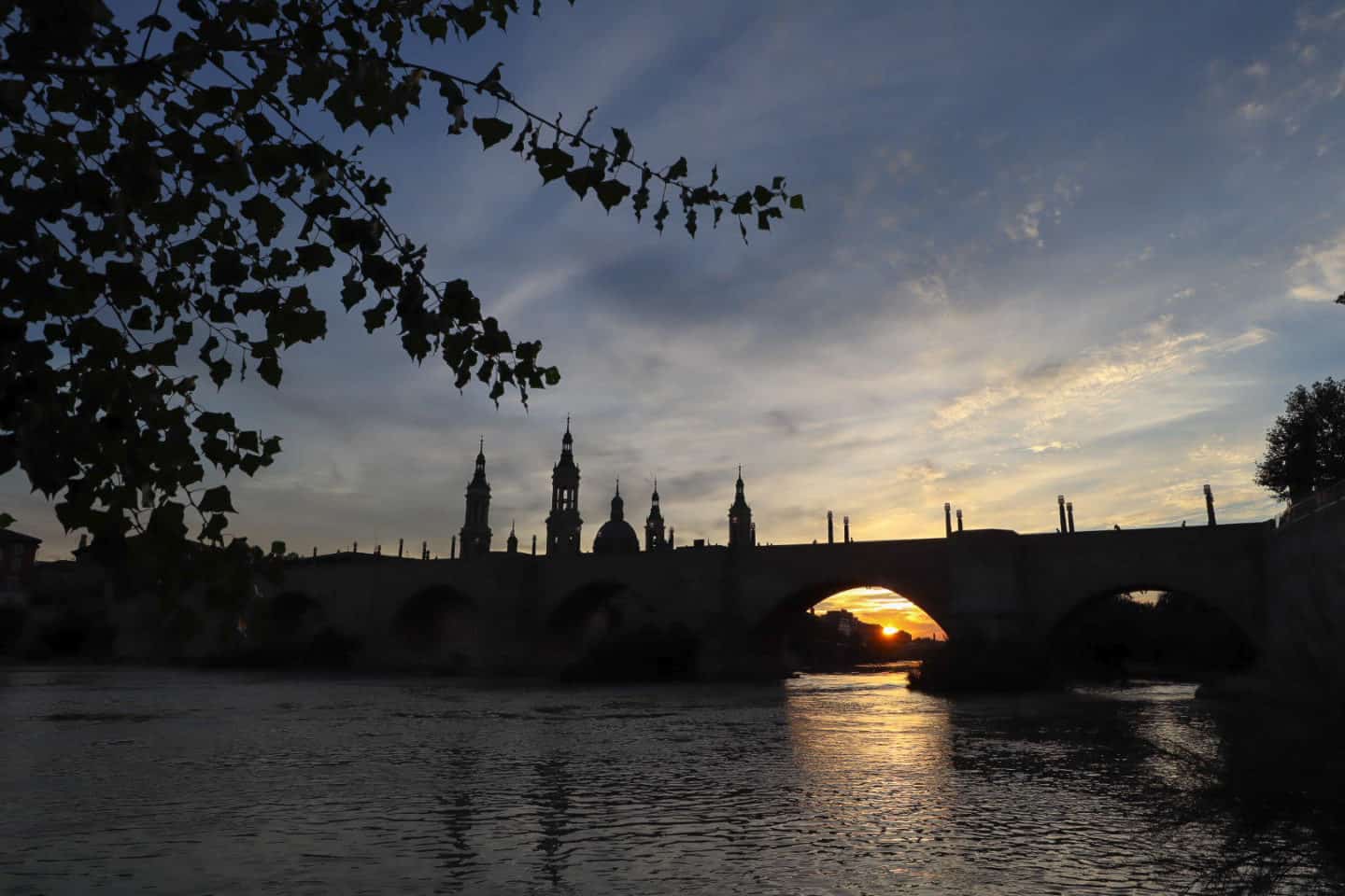 Zaragoza sunset - things to do and see in Zaragoza