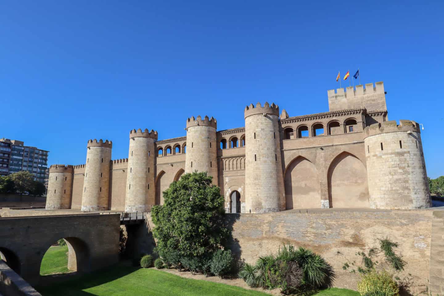 Zaragoza Aljaferia Palace - guide to Zaragoza spain palace
