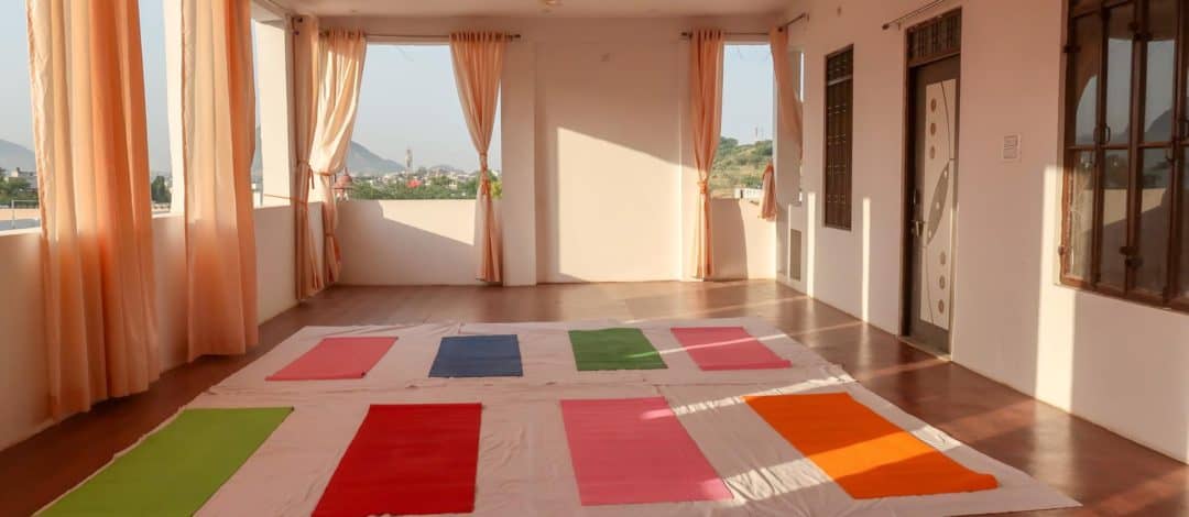 The Wandering Quinn Travel Blog Pushkar Yoga and Meditation Temple