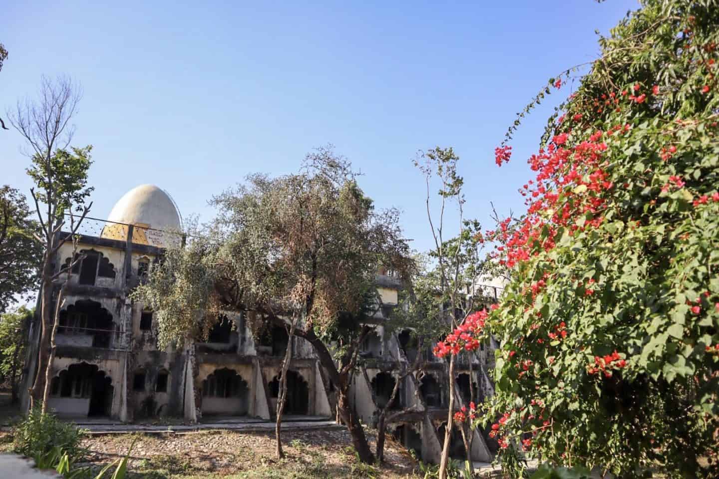 The Beatles Ashram Rishikesh - The Beatles Ashram Rishikesh accommodation ruins