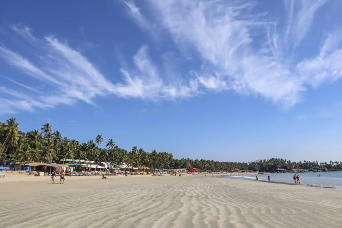 Palolem Beach for Backpackers - Palolem Beach Goa | best places to travel in Asia December and January