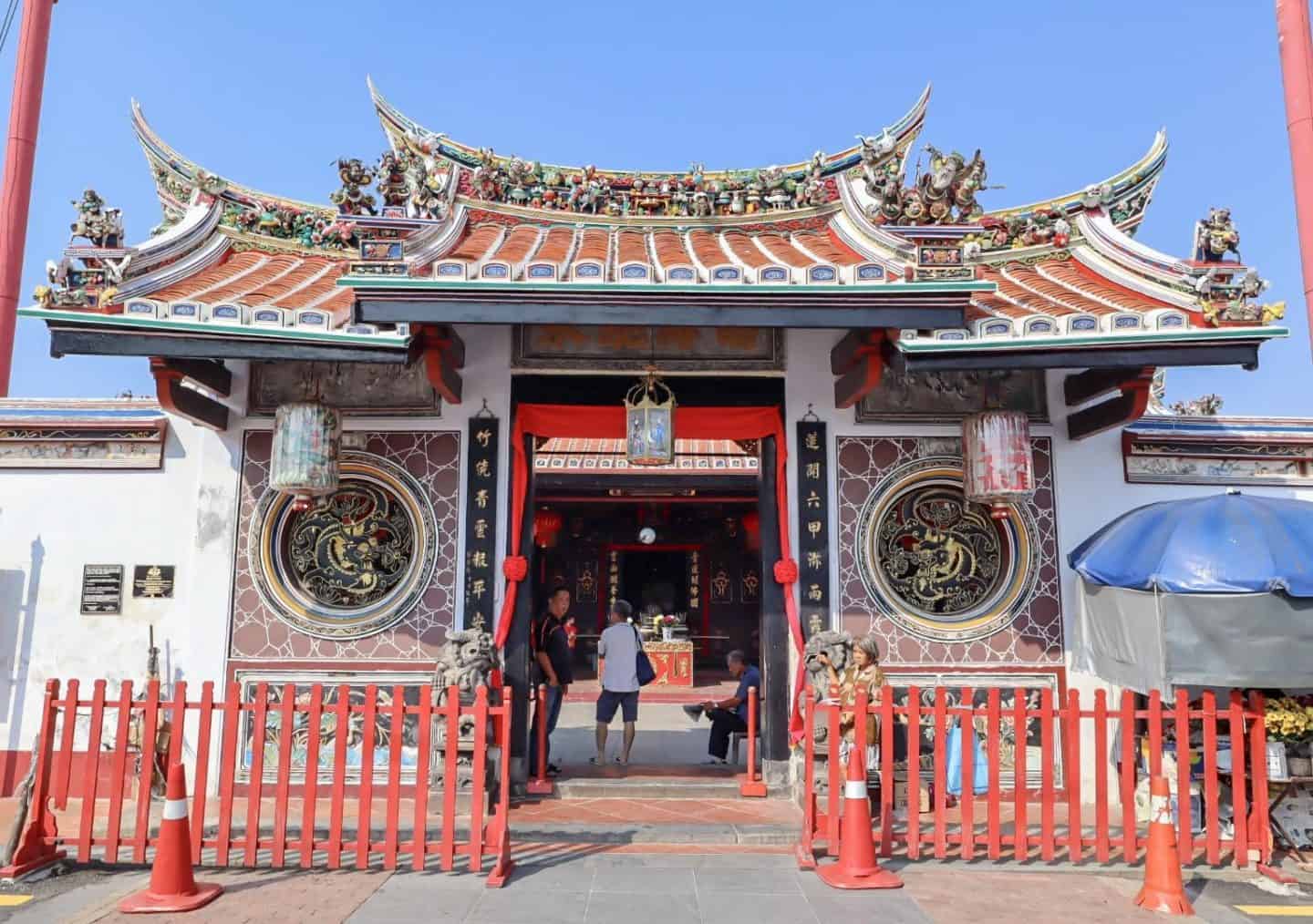 Cheng Hoon Temple Melaka Outside - things to do in Melaka Malaysia, temple