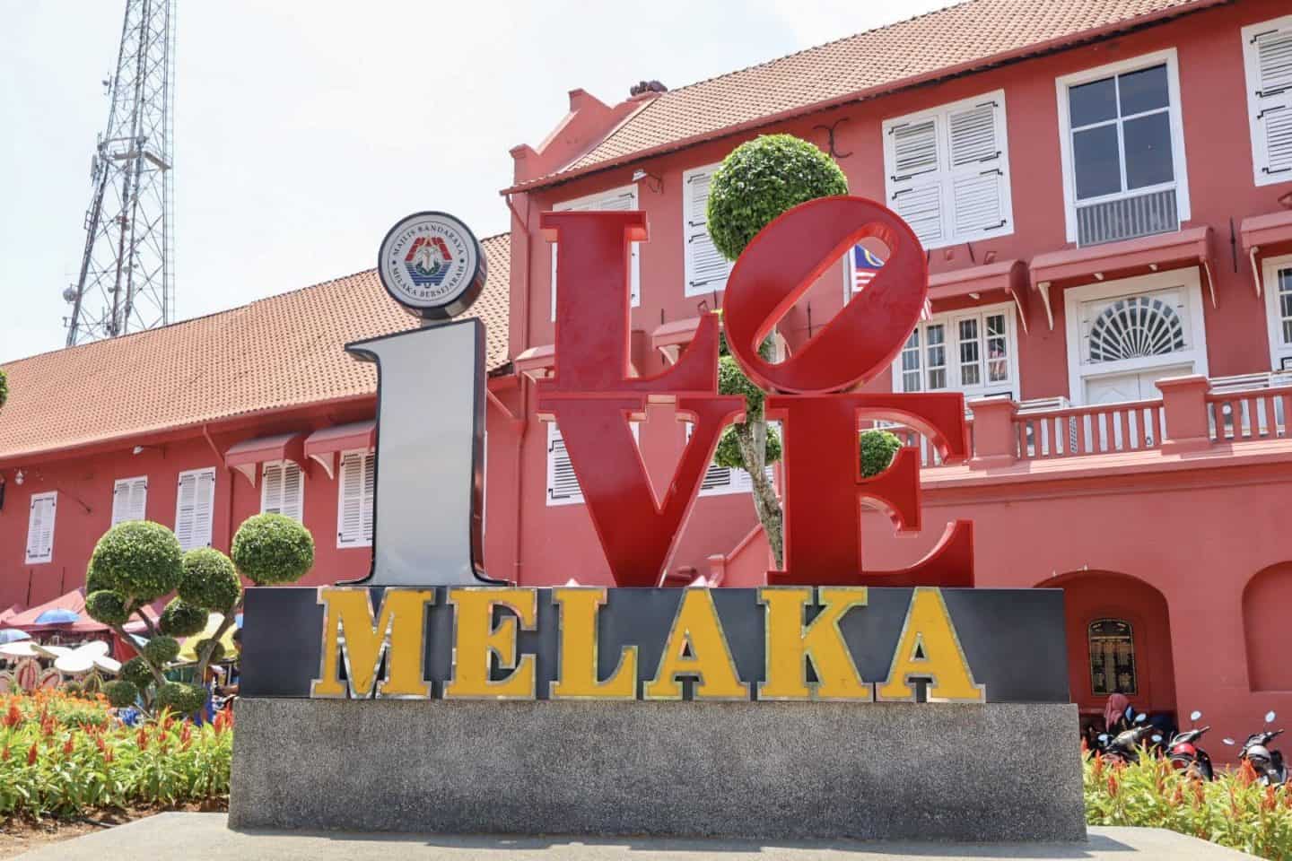 I love Melaka Sign - things to do in Melaka Malaysia, l love mekala sign