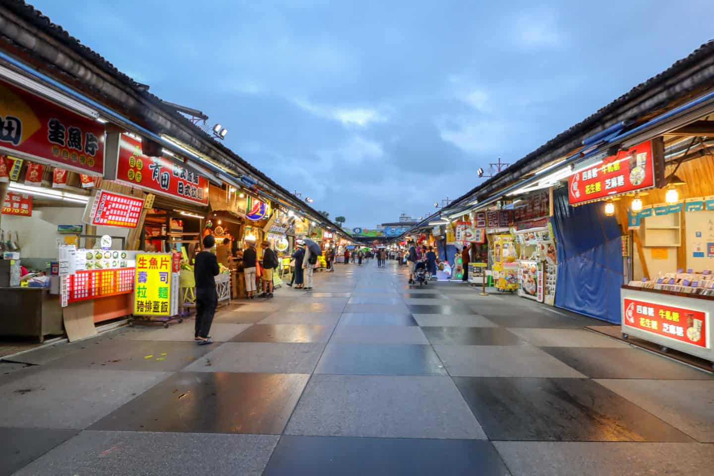 hualien night market taiwan - Taiwan 2 Week itinerary, Hualien Night Market