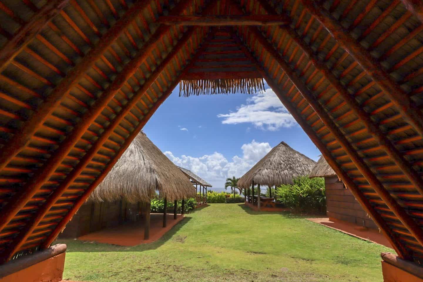dominica day tours, kalinago centre dominica traditional houses