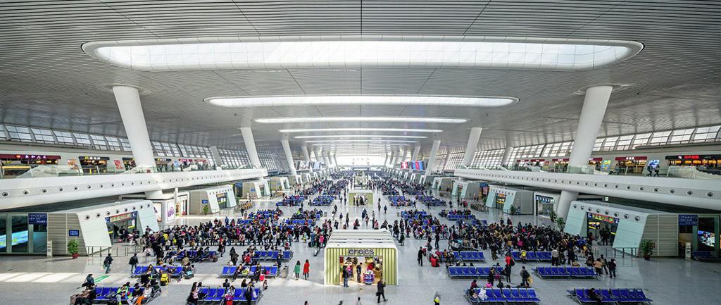 train travel in china, hangzhuo train station inside huge size