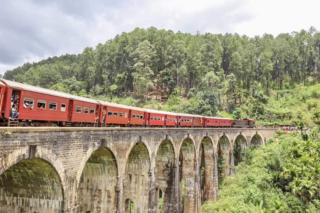 Nine Arch Bridge Ella Red Train - places to visit in Sri Lanka on first trip, red train on Ella nine arch bridge