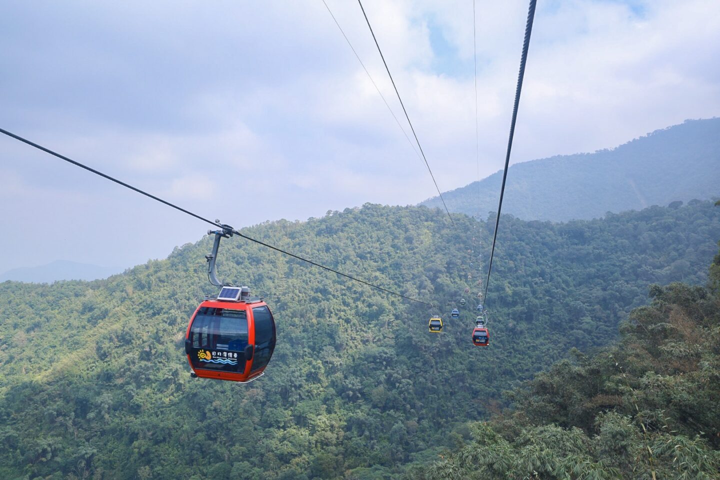 Cable Cars Sun Moon Lake - Sun Moon Lake day trip from Taichung, Cable cars over sun moon lake