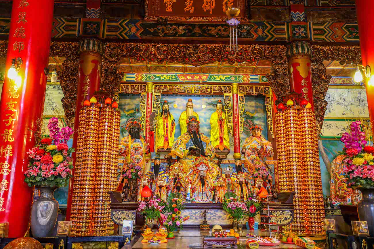 Cih Ji Temple God Lotus Pond Kaohsiung - Cih Ji Temple God Lotus Pond Kaohsiung how to visit