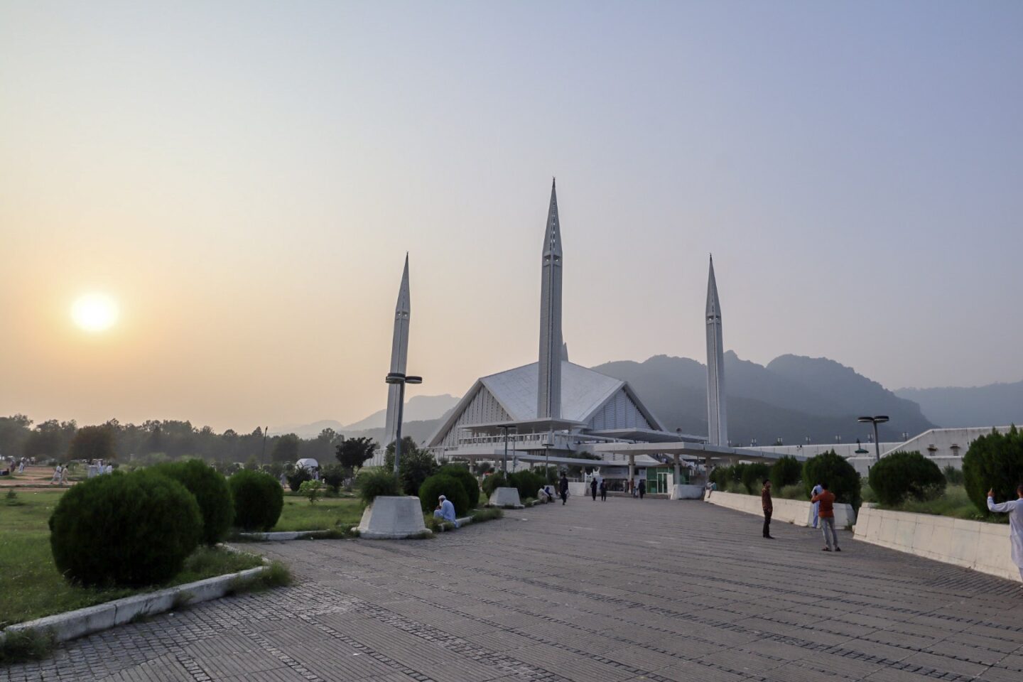 Faisal Mosque Islamabad - Pakistan itinerary, Faisal Mosque Islamabad sunset