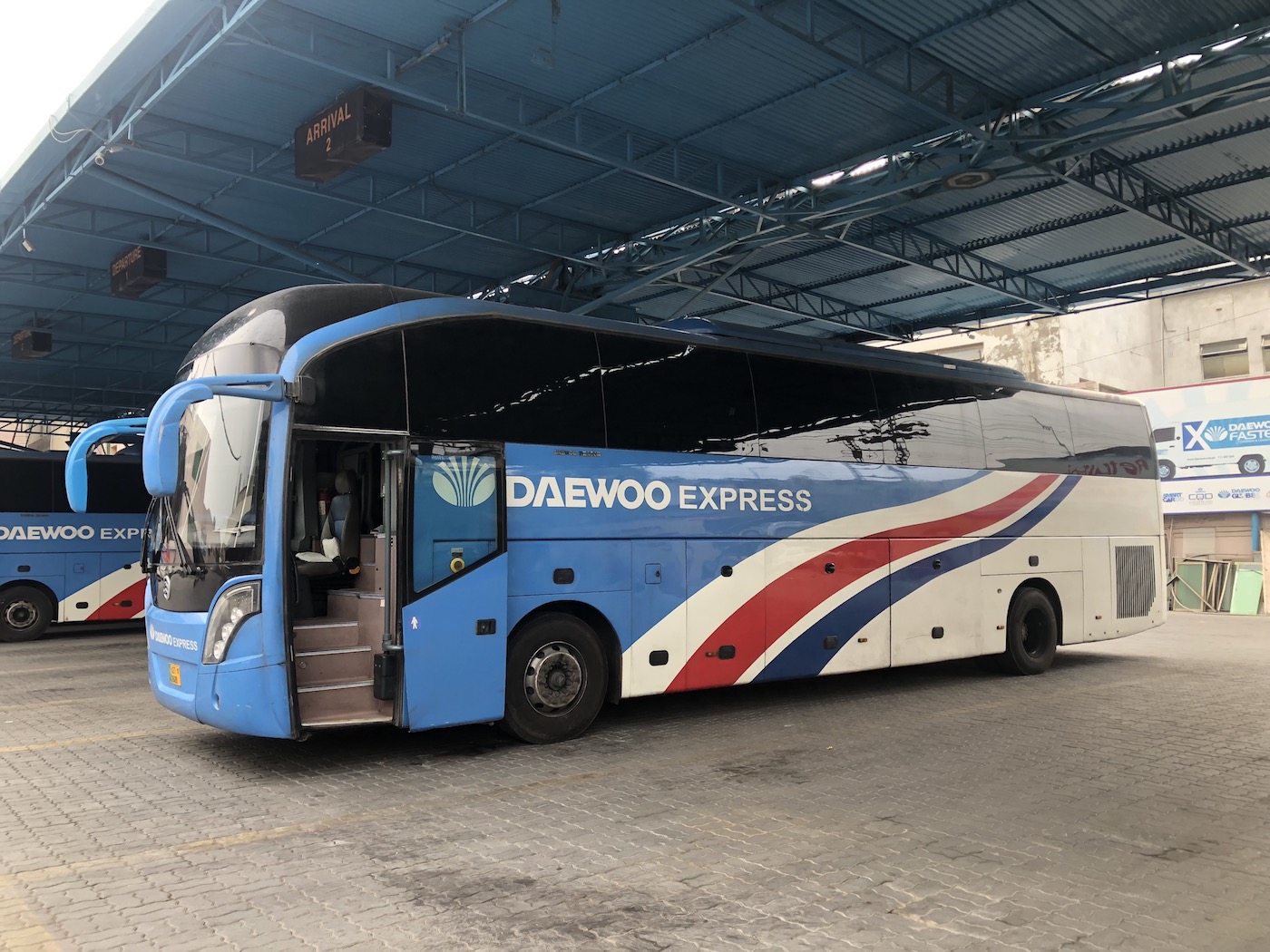 Daewoo Coach - Pakistan travel advice, Daewoo coach Pakistan