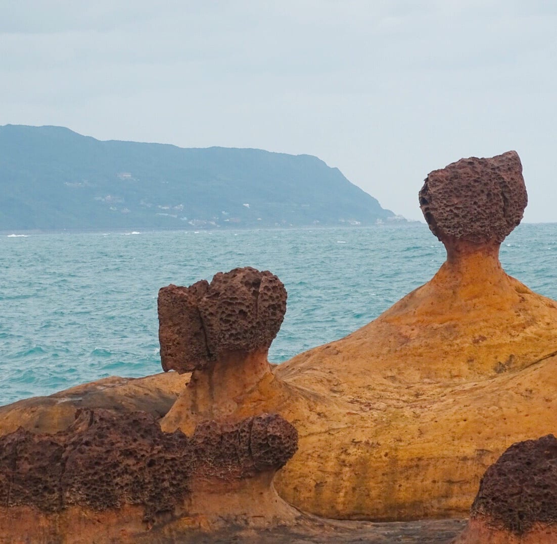 Yehliu National Park Taiwan - best places to visit in Taiwan, ocean and rocks at Yehliu National Park