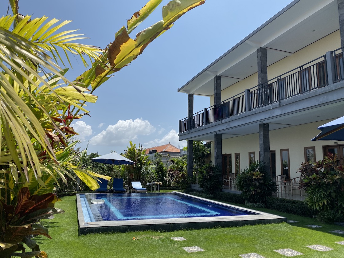 Canggu Airbnb with Pool - Bali Lombok itinerary, Airbnb Homestay in Canggu with swimming pool