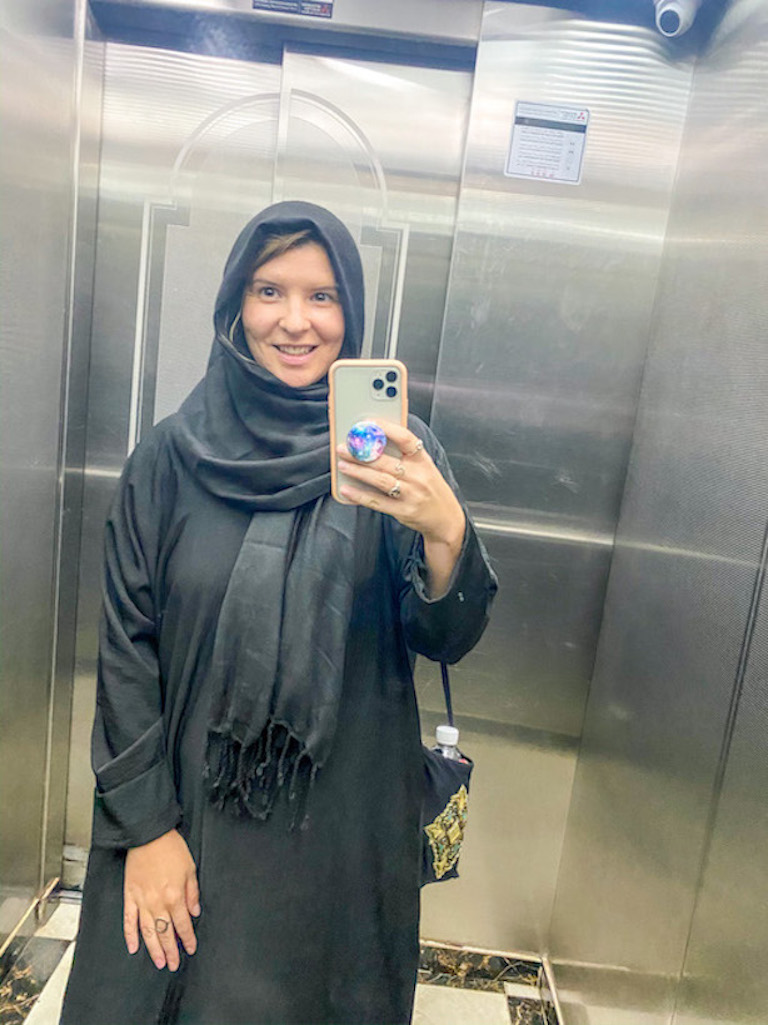 what to wear in Saudi Arabia, black abaya - what to wear in Saudi Arabia, black abaya
