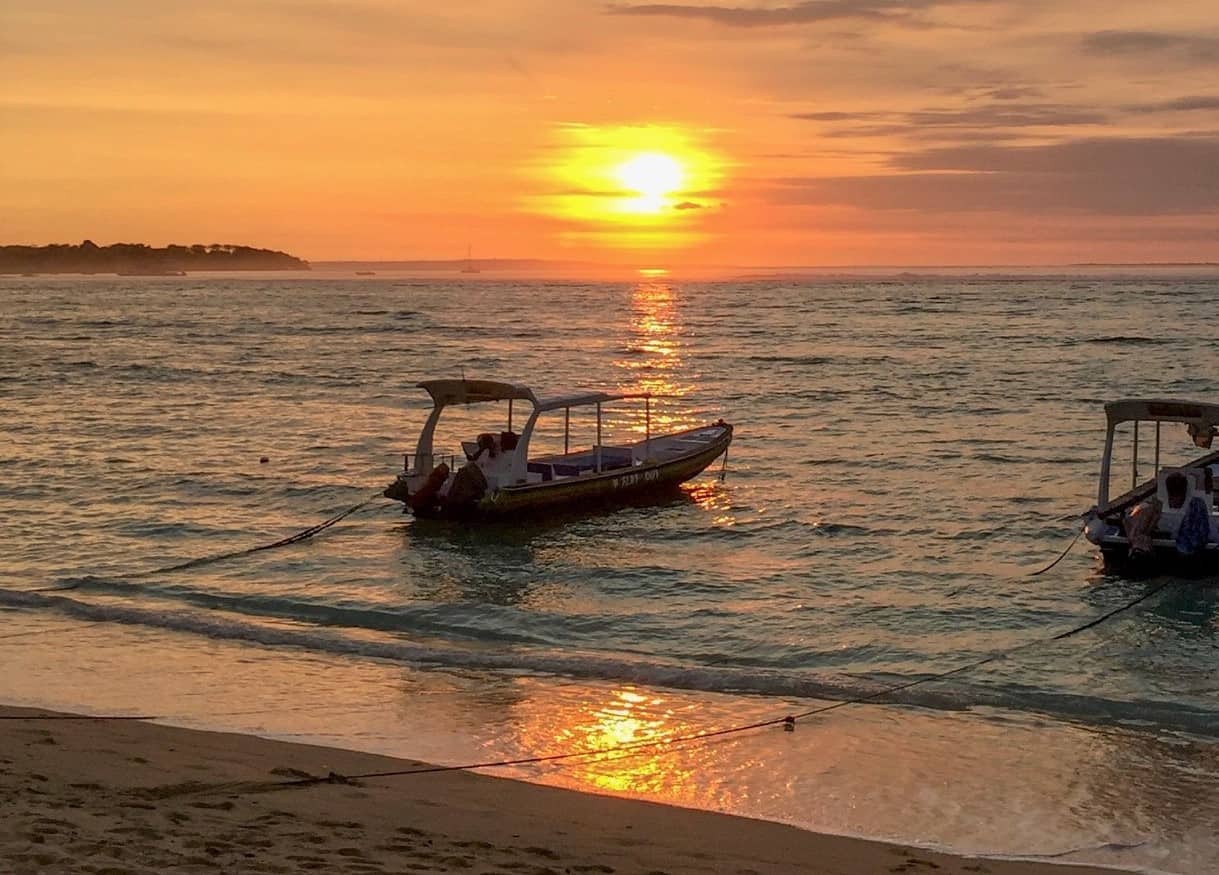 Nusa Lembongan Jungutbatu Beach Sunset - Jungut Beach Nusa Lemongan | Best Bali Sunset