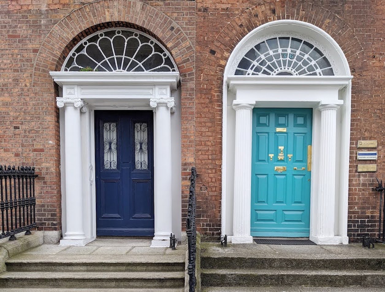 Doors of Dublin - hidden gems in Dublin, Fitzwilliam Square Doors of Dublin