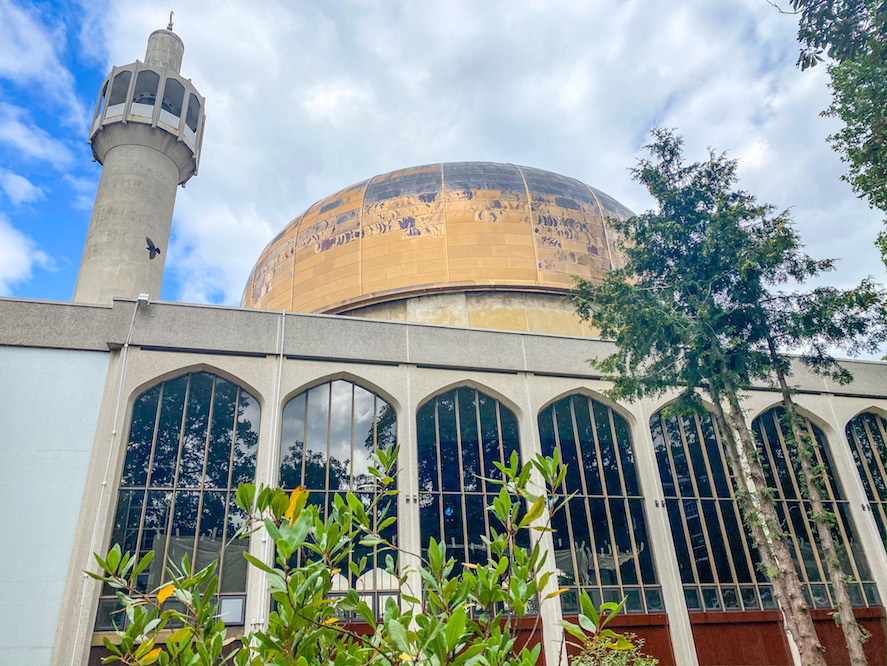 london central mosque - arab areas in London, london central mosque