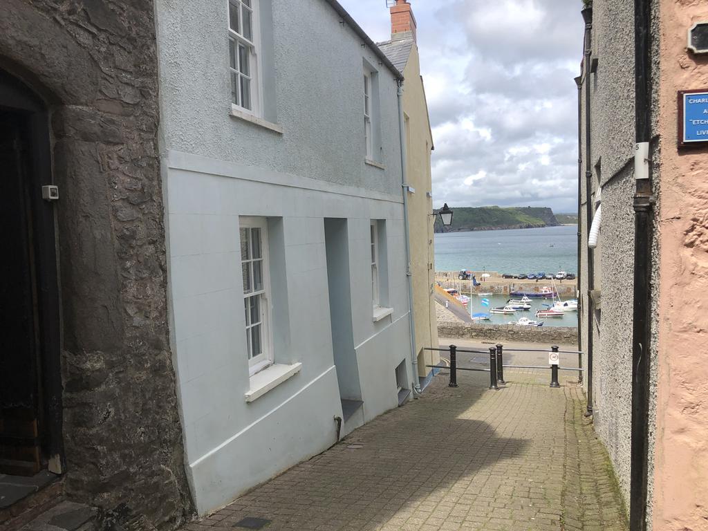 1 Quay Hill Tenby Street Exterior - 1 Quay Hill Tenby Street Exterior