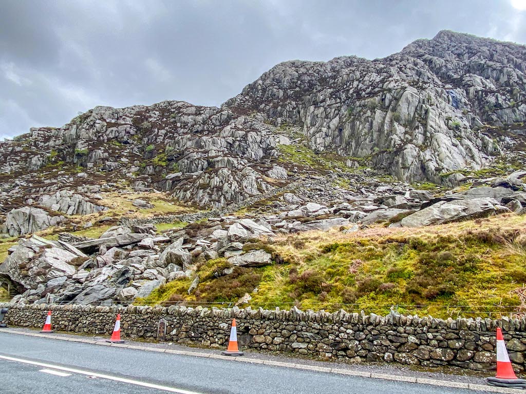 Tryfan mountain climbing route - Tryfan mountain climbing route
