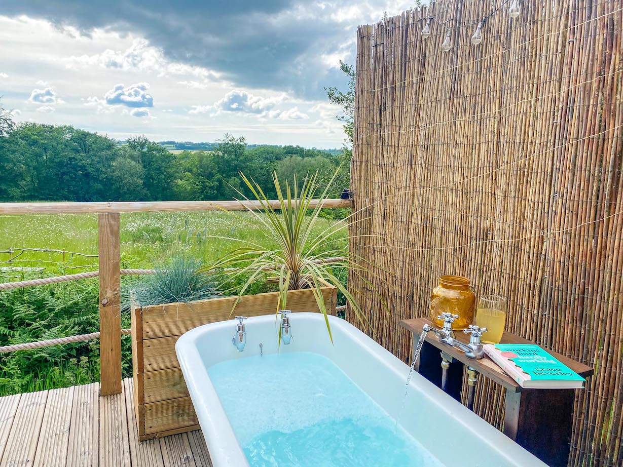 Royal Oak Farm Devon Cabins Outdoor Bath - Royal Oak Farm Devon Cabins Outdoor Bath