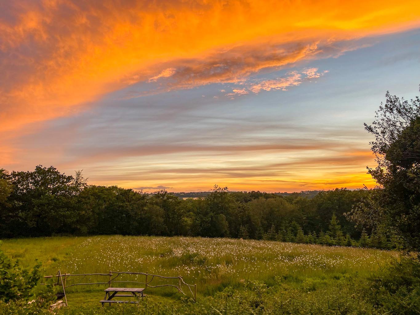 Royal Oak Farm Devon Cabins sunset - Royal Oak Farm Devon Cabins Sunset