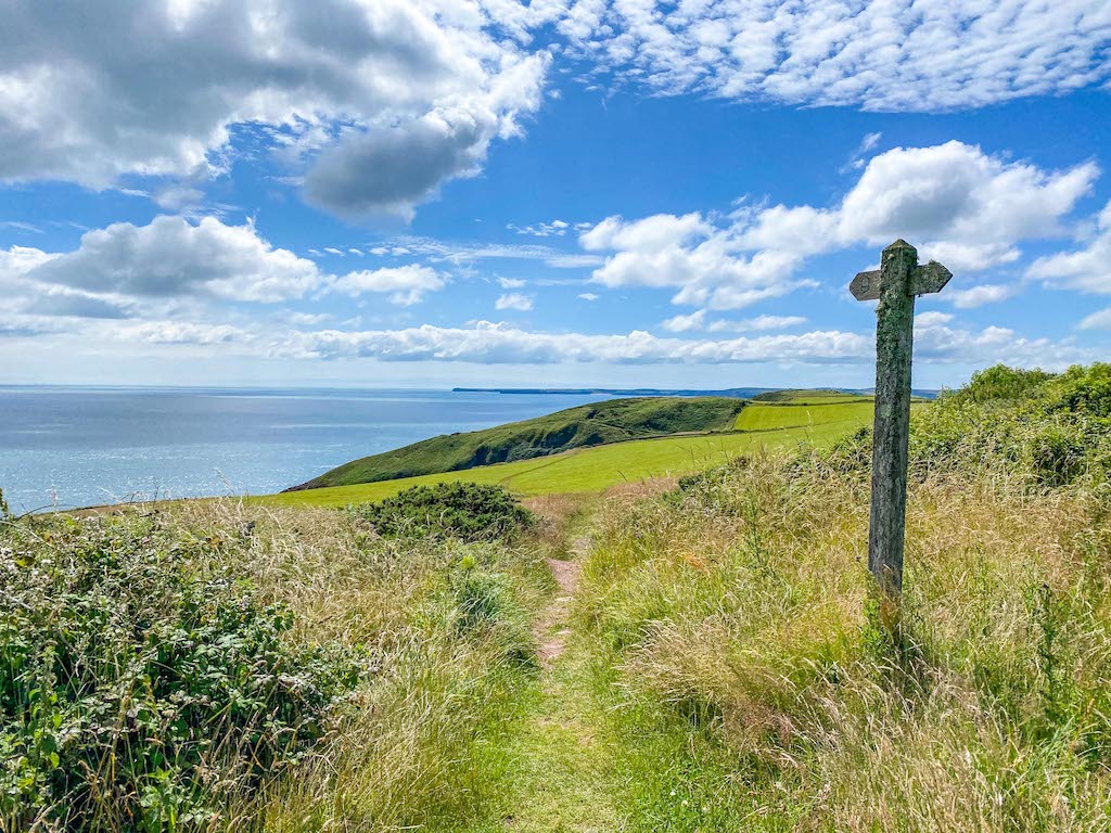 Coastal Walk, Church Door Cove & Shrinkle Haven - Coastal Walk, Church Door Cove & Shrinkle Haven