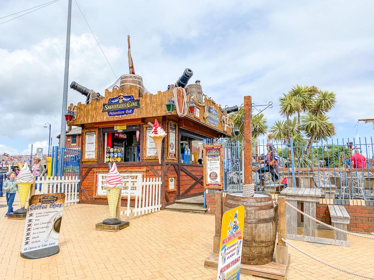 Barry Island Beaches, mini golf - Barry Island Beaches, mini golf