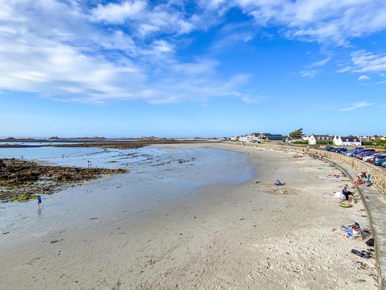 Guernsey itinerary, Cobo bay beach - Guernsey itinerary, Cobo bay beach