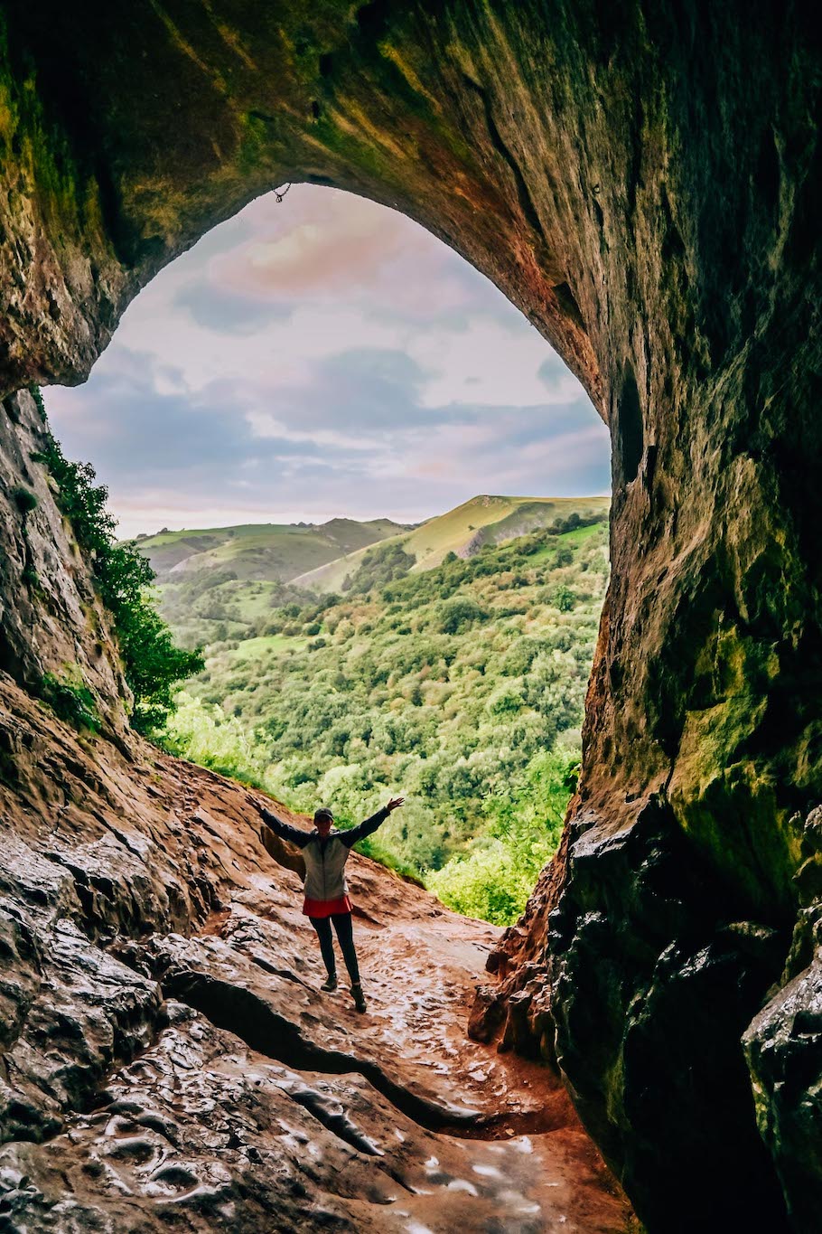 Thor's Cave Walk, Ellie Quinn - Thor's Cave Walk, Ellie Quinn