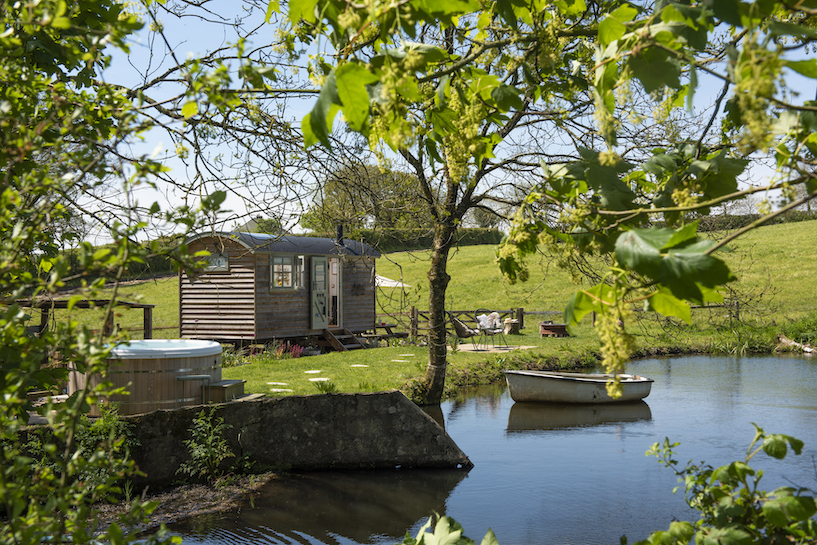 glamping in Devon, Shepherds hut outside - glamping in Devon, Shepherds hut outside
