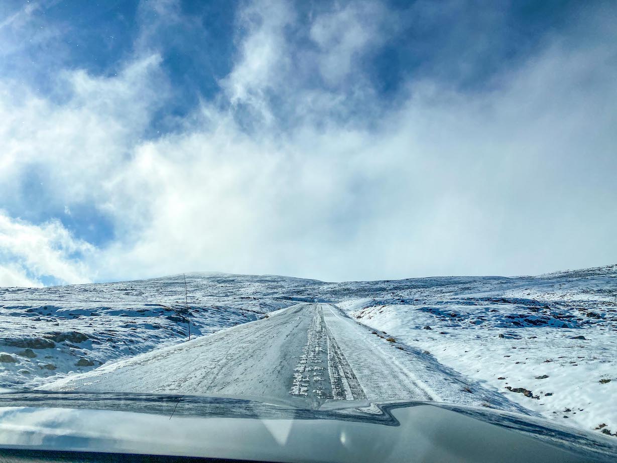 Norway road trip, snowy roads in Jotunheimen National Park - Norway road trip, snowy roads in Jotunheimen National Park