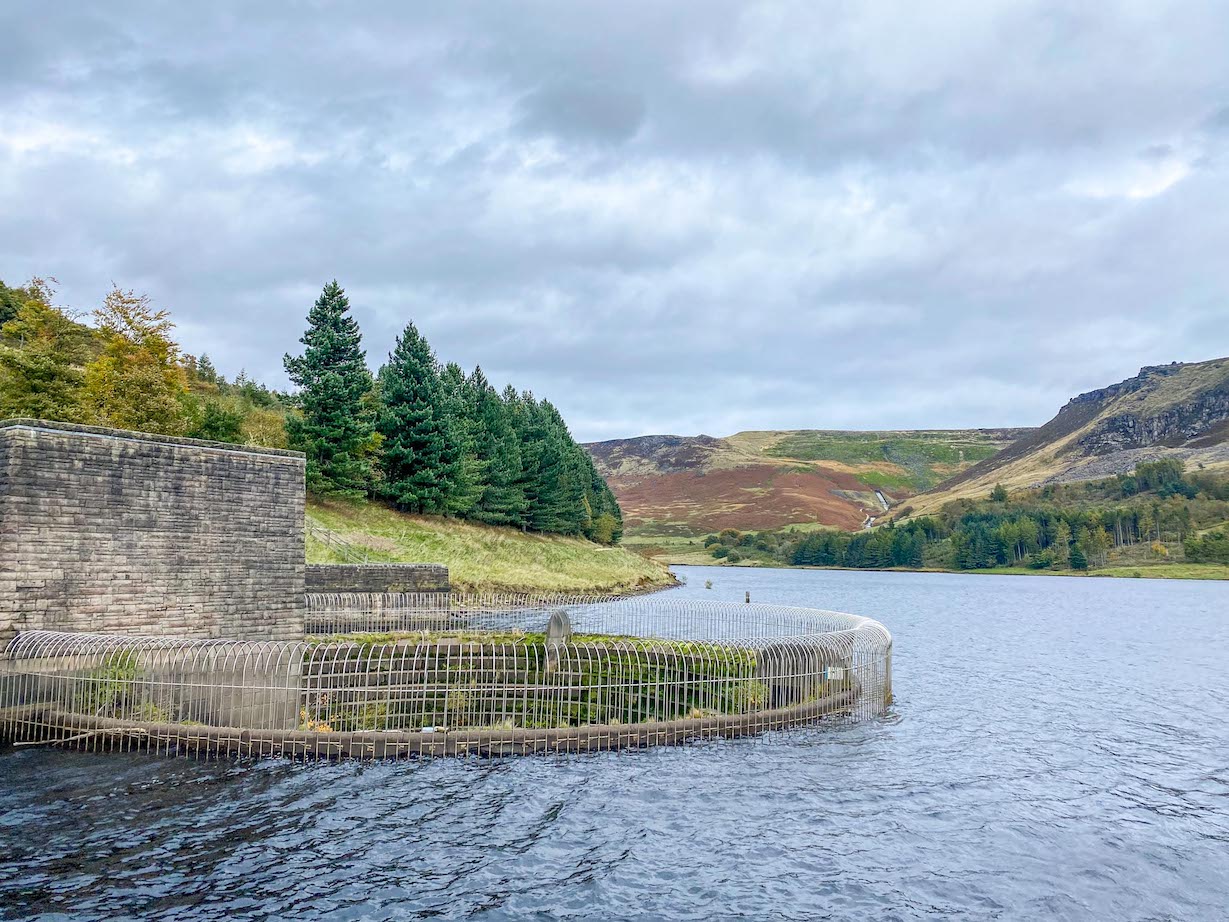dovestone reservoir walk, Dovestone reservoir sinkhole - dovestone reservoir walk, Dovestone reservoir sinkhole