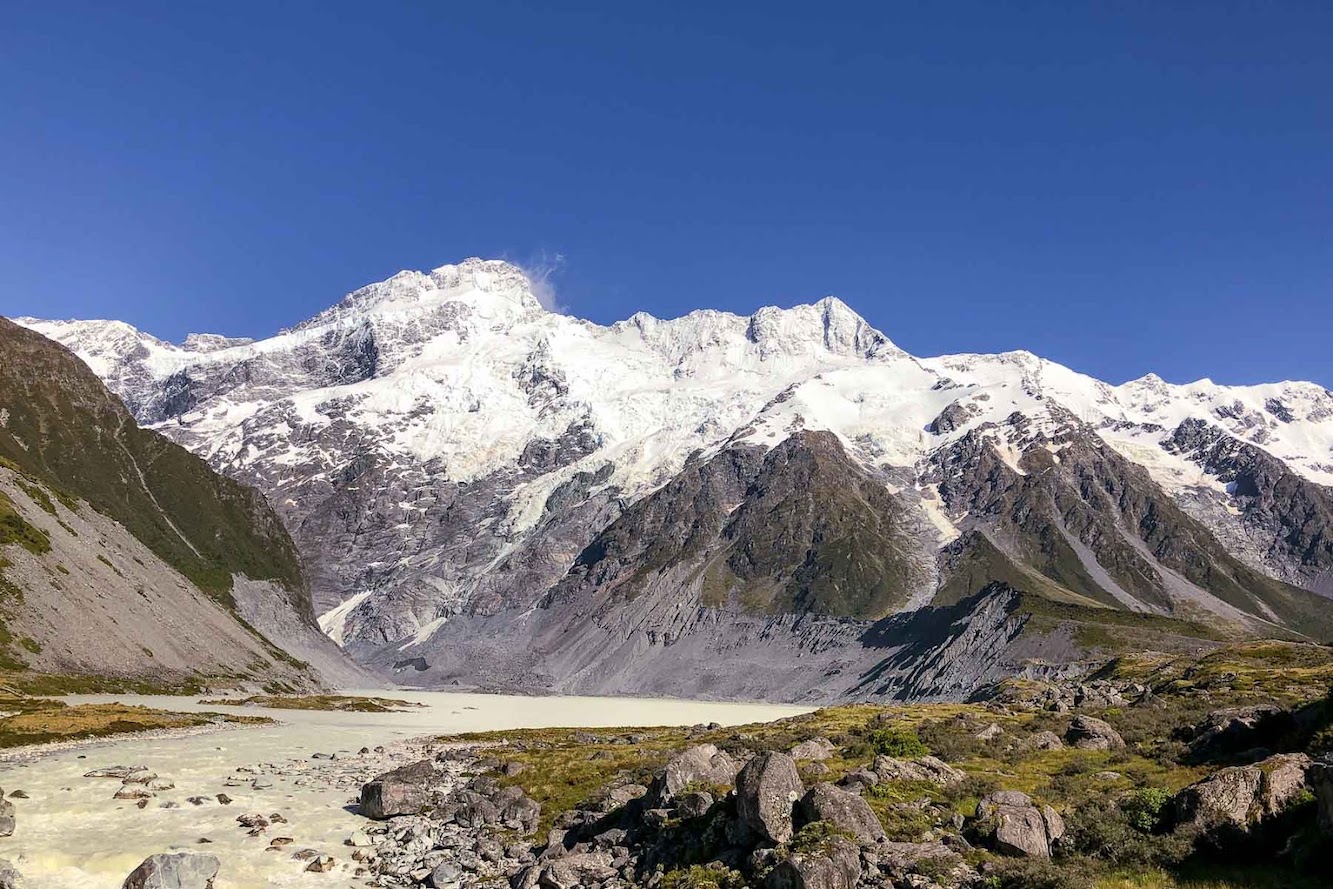 Hooker Valley Walk, new zealand aoraki mt cook lake mueller moraine wall