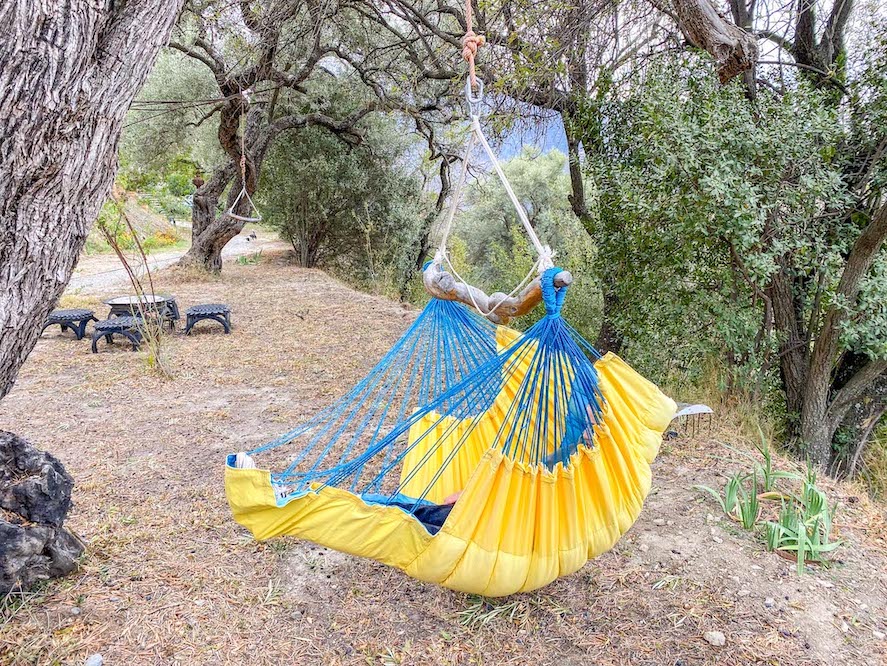 Muslim women's retreat, hammock - Muslim women's retreat, hammock