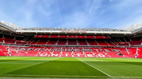 The Wandering Quinn Travel Blog Manchester United Stadium Tour