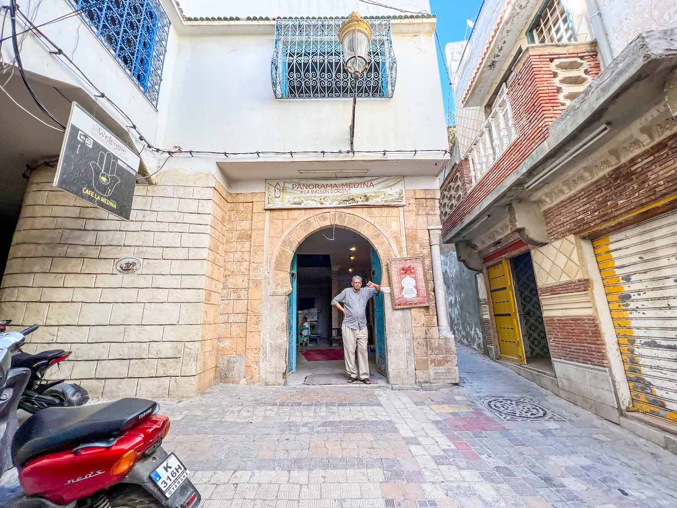 Tunisia itinerary, 3 days in Tunisia, Entrance to Cafe Panorama Tunis Medina - Tunisia itinerary, 3 days in Tunisia, Entrance to Cafe Panorama Tunis Medina